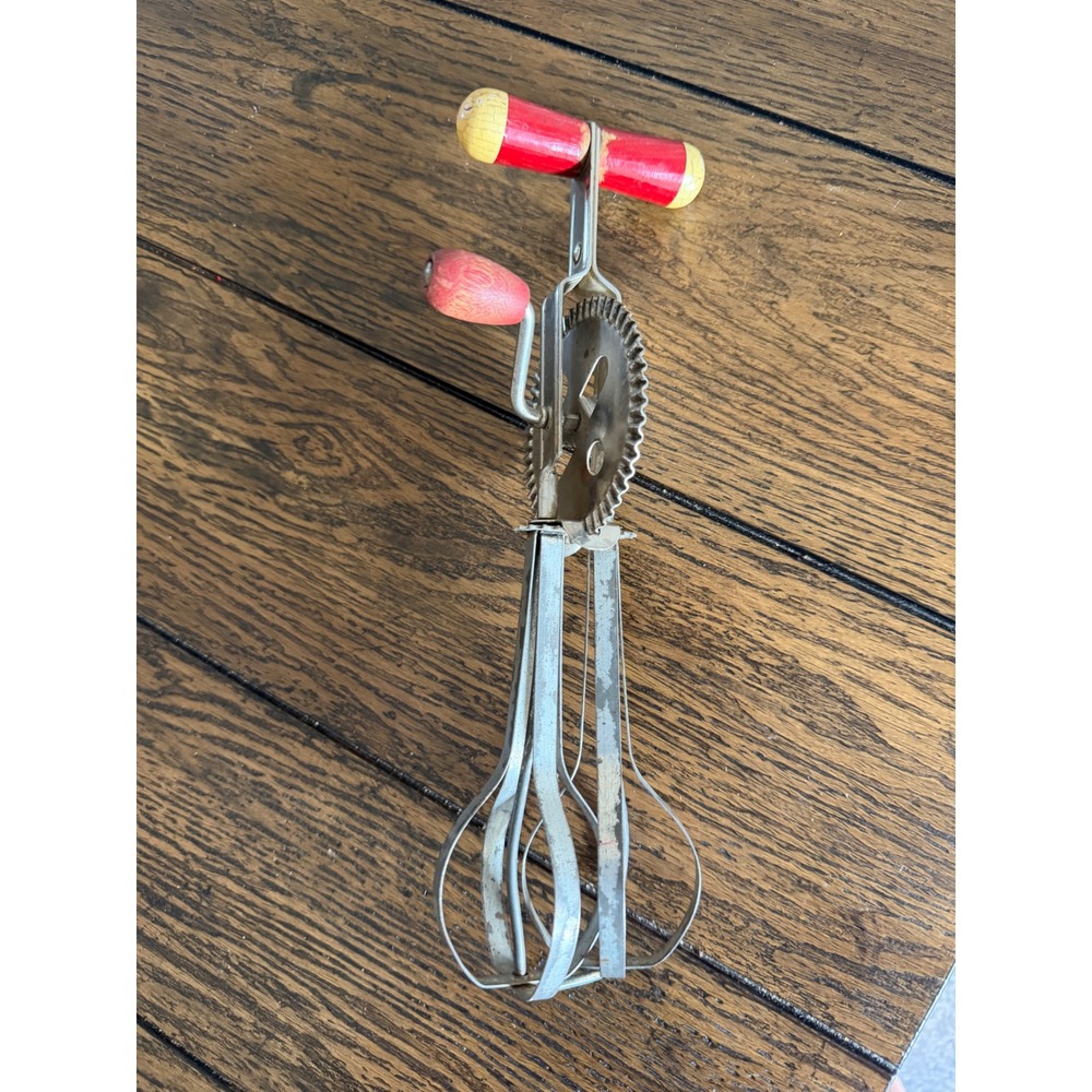 High Speed Super Center Beater Hand Crank Egg Beater Red Yellow Wood Handle Good